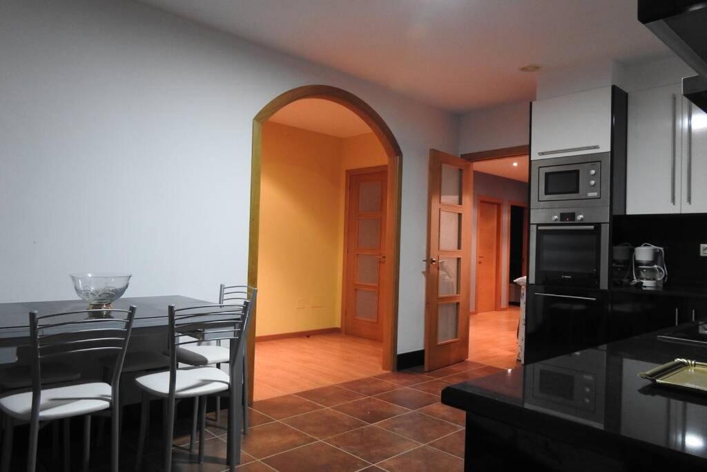 Apartamento De 4 Dormitorios En Camarinas Camariñas Exterior foto